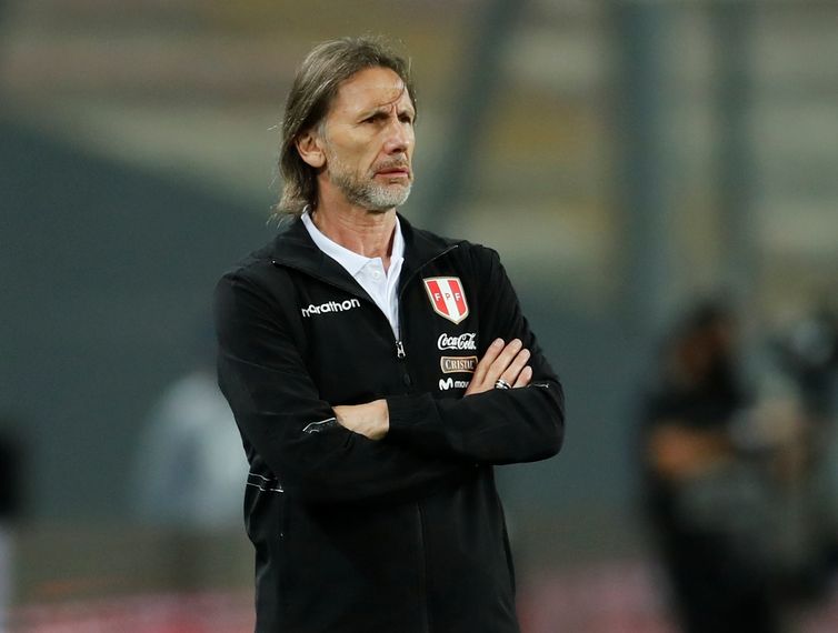 Daniel Apuy/Pool via REUTERS Técnico da seleção peruana, Ricardo Gareca