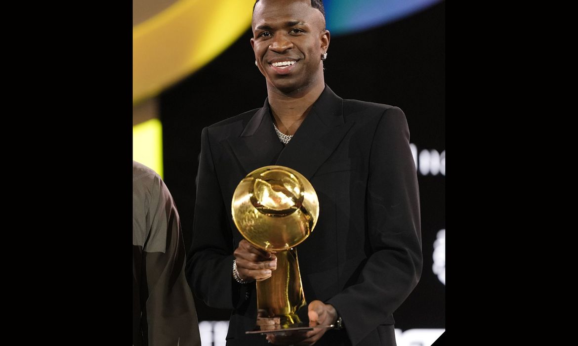 Dubai, 27/12/2024 - Vinicius Jr. é eleito melhor jogador do mundo no Globe Soccer Awards. Foto: Globe Soccer Awards/Divulgação