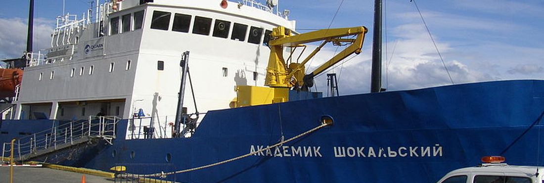 Navio russo MV Akademik Shokalskiy