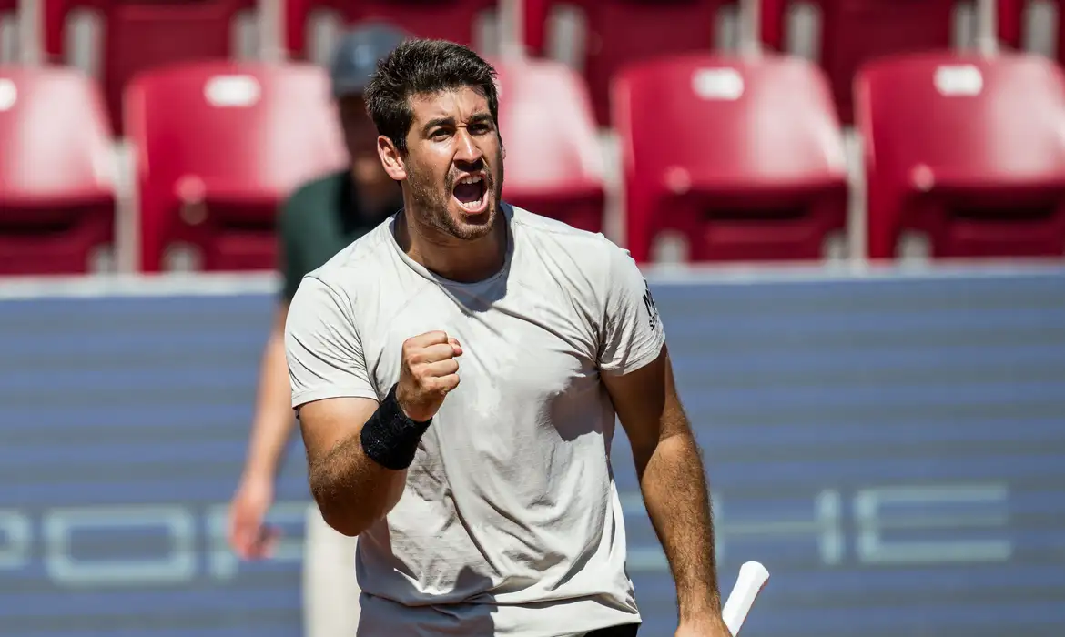 Reuters/NICLAS JÖNSSON/Bildbyran/Sipa /Proibida reprodução 240721 Orlando Luz of Brazil celebrates during the double final of Nordea Open day 7 on July 21, 2024 in Båstad.
Photo: Niclas Jönsson / BILDBYRÅN / COP 273 / NO0291
tennis svenska öppna swedish open bbeng jubel (Photo by NICLAS JÖNSSON/Bildbyran/Sipa USA)No Use Austria. No Use Denmark. No Use Finland. No Use Norway. No Use Sweden.