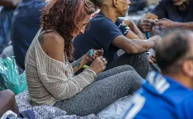 São Paulo (SP), 24/06/2024 - Prefeitura e governo instalam grades na Cracolândia e delimitam espaço de usuários de drogas. Gradil foi colocado na Rua dos Protestantes na terça-feira (18). Um dos objetivos das gestões é liberar parte da via para o trânsito de carros de segurança e de saúde.
Foto: Paulo Pinto/Agência Brasil