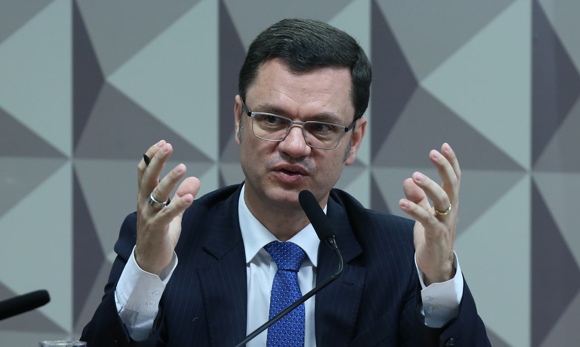 Basília: Anderson Torres vai falar em depoimento à CPMI do 8 de janeiro,  afirma defesa