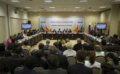 Vice-ministros da Educação do Brics se reúnem para discutir educação profissional e tecnológica, educação superior e princípios básicos para a criação de uma rede universitária do Brics (Marcelo Camargo/Agência Brasil)