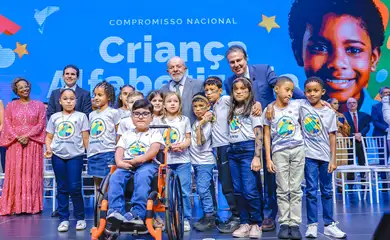 Brasília (DF), 10/02/2025 - Presidente da República, Luiz Inácio Lula da Silva, durante cerimônia de entrega do Prêmio Selo Nacional Compromisso com a Alfabetização, no Centro Internacional de Convenções do Brasil. Foto: Ricardo Stuckert/PR