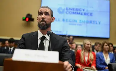 Ícone da natação olímpica Michael Phelps durante audiência em comitê da Câmara dos Deputados dos EUA
25/06/2024 REUTERS/Craig Hudson