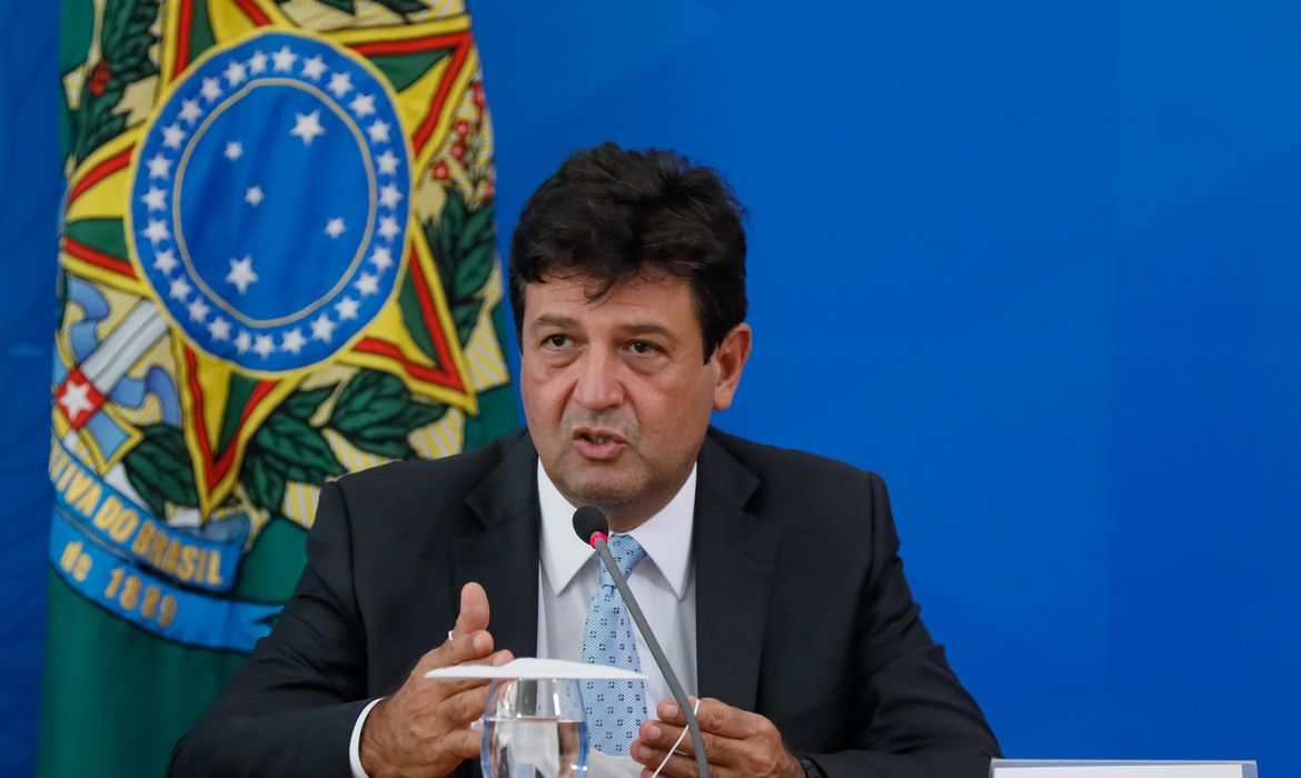 Ministro da Saúde, Luiz Henrique Mandetta  durante coletiva de Imprensa