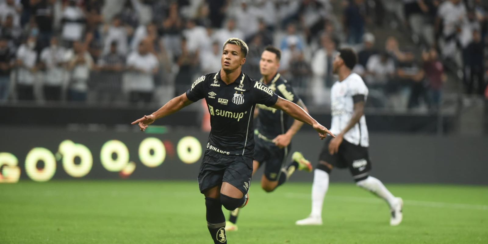 No Ritmo De Marcos Leonardo, Santos Supera O Corinthians No Paulista ...