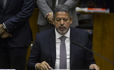 O presidente da Câmara dos Deputados, Arthur Lira, durante sessão solene para comemorar o Bicentenário da Independência do Brasil.