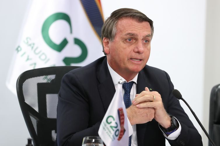 O presidente da República, Jair Bolsonaro, participa da reunião da Cúpula de Líderes do G20 em formato virtual no palácio do Planalto