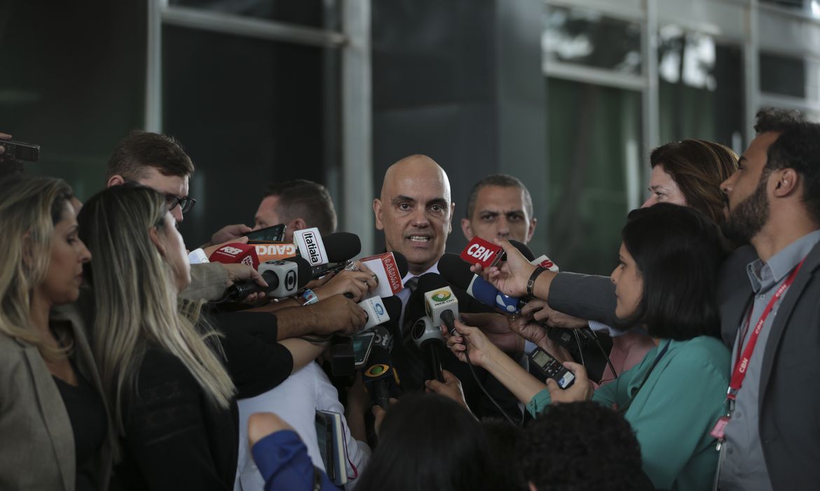 Brasília - O ministro da Justiça, Alexandre de Moraes, fala à imprensa após reunião com a presidente do STF, Cármen Lúcia  (José Cruz/Agência Brasil)