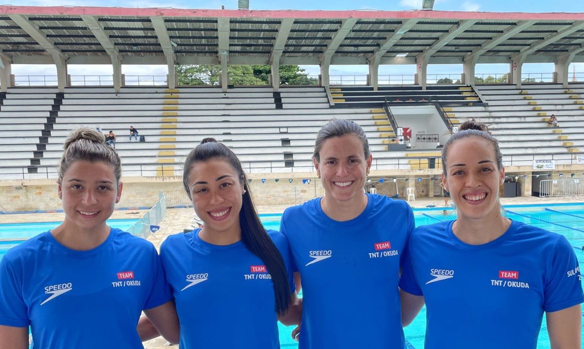 natação, Flávia Turini, Jovana Nakagaki, Ana Carolina Morelli, Mariana Nakagaki