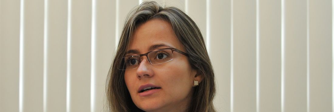 m entrevista exclusiva, a delegada da Polícia Civil, Fernanda Cavalcante, comunica a prisão do principal suspeito de ordenar o assassinato da radialista da EBC, Lana Micol A delegada da Polícia Civil, Fernanda Cavalcante, comunica a prisão do principal suspeito de ordenar o assassinato da radialista da EBC, Lana Micol