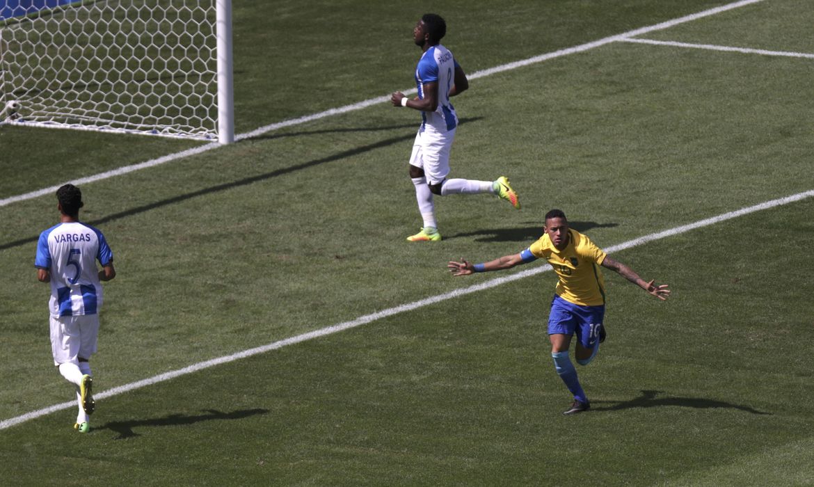 Neymar marcou o gol mais rápido da história dos Jogos Olímpicos, aos 14 segundos do início da partida