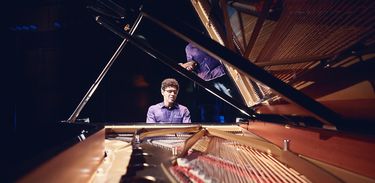 Leandro Cabral, pianista