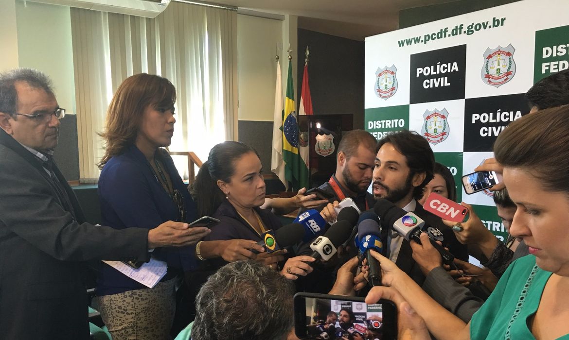 Polícia Civil concede entrevista, após cumprir mandado de busca e apreensão na sede do governo do DF - Foto Jéssica Gonçalves/Radiojornalismo