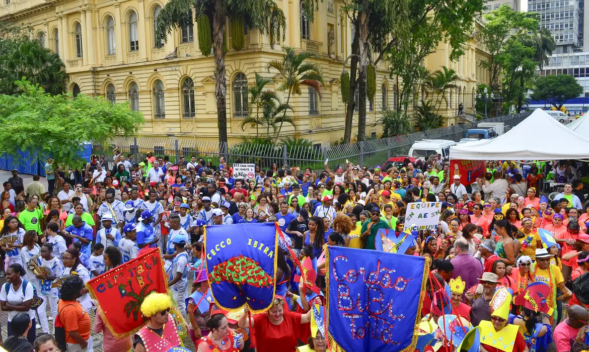 Rovena Rosa/Agência Brasil São Paulo, 13/02/2026 - bloco, carnaval, mais saúde, agência Brasil