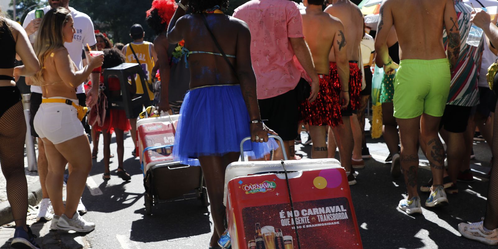 MPF pede que Prefeitura do Rio mude regras para ambulantes no Carnaval MPF pede que Prefeitura do Rio mude regras para ambulantes no Carnaval