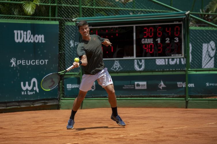 João Menezes - tenista - torneio Brasília