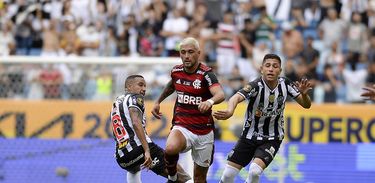 Atlético-MG (8) 2 x 2 (7) Flamengo
