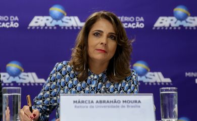 Brasília - Nova reitora da UnB, professora Márcia Abrahão Moura, durante cerimônia de posse  (Wilson Dias/Agência Brasil)
