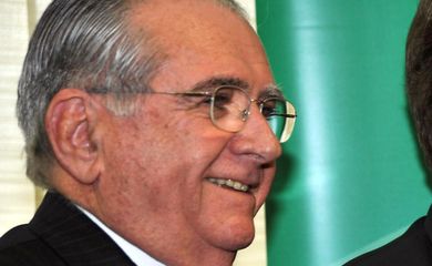 O deputado federal João Castelo, do PSDB-MA, morreu neste domingo (11). 