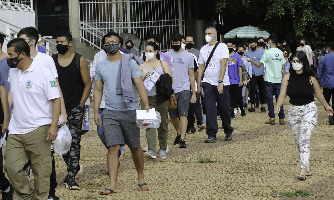 O primeiro dia de aplicação das provas do Exame Nacional do Ensino Médio (Enem),na Universidade UNIP em Brasília