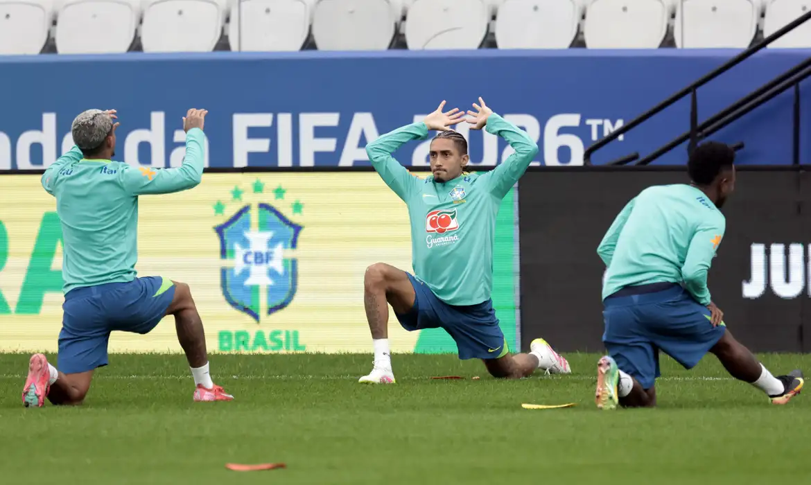 São Paulo (SP), 09/06/2025 - Jogadores durante treino da Seleção Brasileira de Futebol, na Neo Quimica Arena, antes do jogo contra o Paraguai pelas eliminatórias da Copa do Mundo 2026. Foto: Paulo Pinto/Agência Brasil