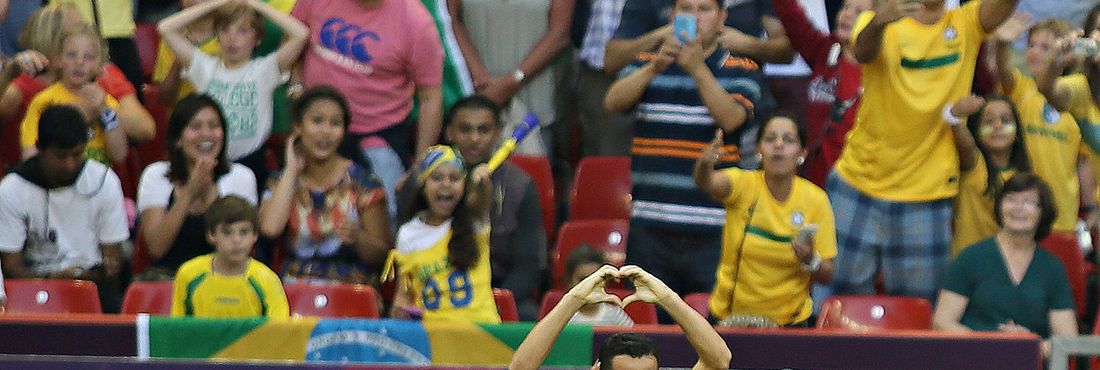 Brasil fecha trinca e encara Honduras nas quartas