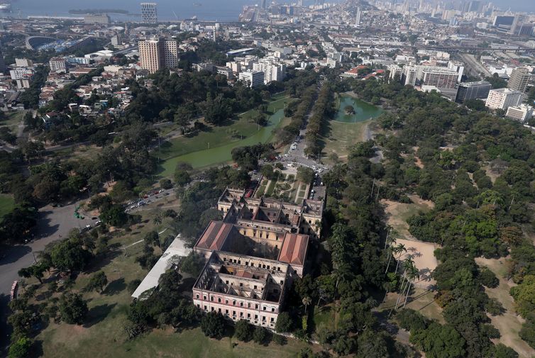 Vista aérea do Museu Nacional do Rio de Janeiro, na Quinta da Boa Vista, no Rio de Janeiro