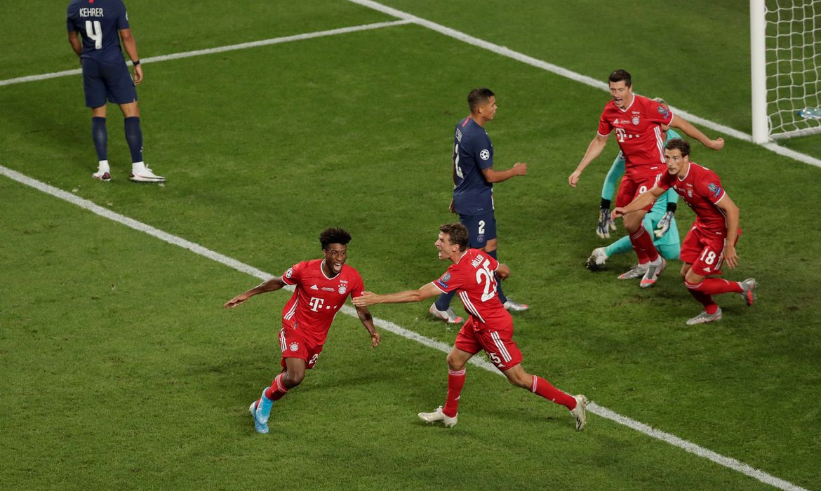 Liga dos Campeões - Jogadores do Bayern Munique comemoram gol contra o Paris St Germain na final da última edição da Liga dos Campeões 23/08/2020 