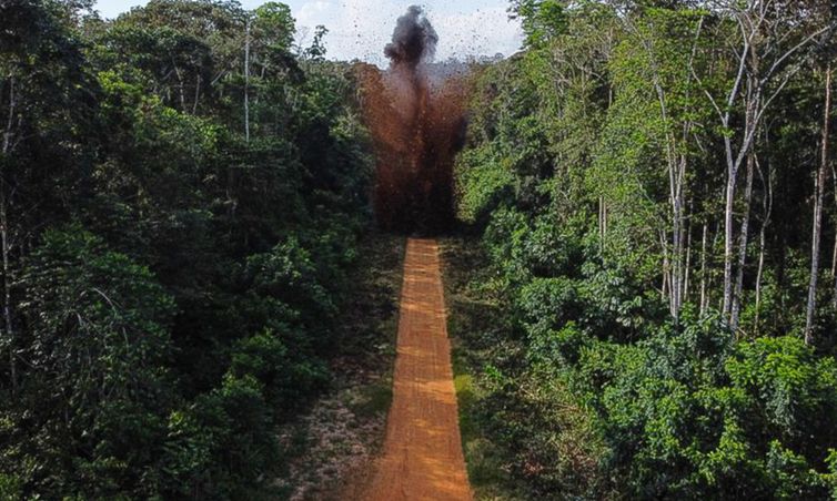 Amazonas-21/09/2024 Pista de pouso dentro da terra Indígena Yanomami foi destruída em operação das Forças Armadas. Foto: Bruno Mancinelle/Casa de Governo