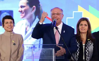 São Paulo (SP), 30/05/2025 - O vice-presidente da República, Geraldo Alckmin, participa de cerimônia no Hospital São Paulo (HSP/HU Unifesp), da primeira entrega do programa “Agora tem especialistas”. A capital paulista receberá um acelerador linear, equipamento de alta tecnologia para tratamento do câncer. Foto: Cadu Pinotti/Agência Brasil