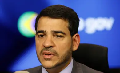 AGU vai ao STF para reverter derrubada de decreto do IOF