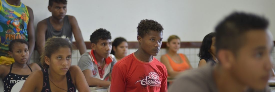 O Enem e as cotas sociais e raciais facilitam o acesso à universidade, mas, para o jovem quilombola, faltam ainda condições financeiras para se manter na cidade