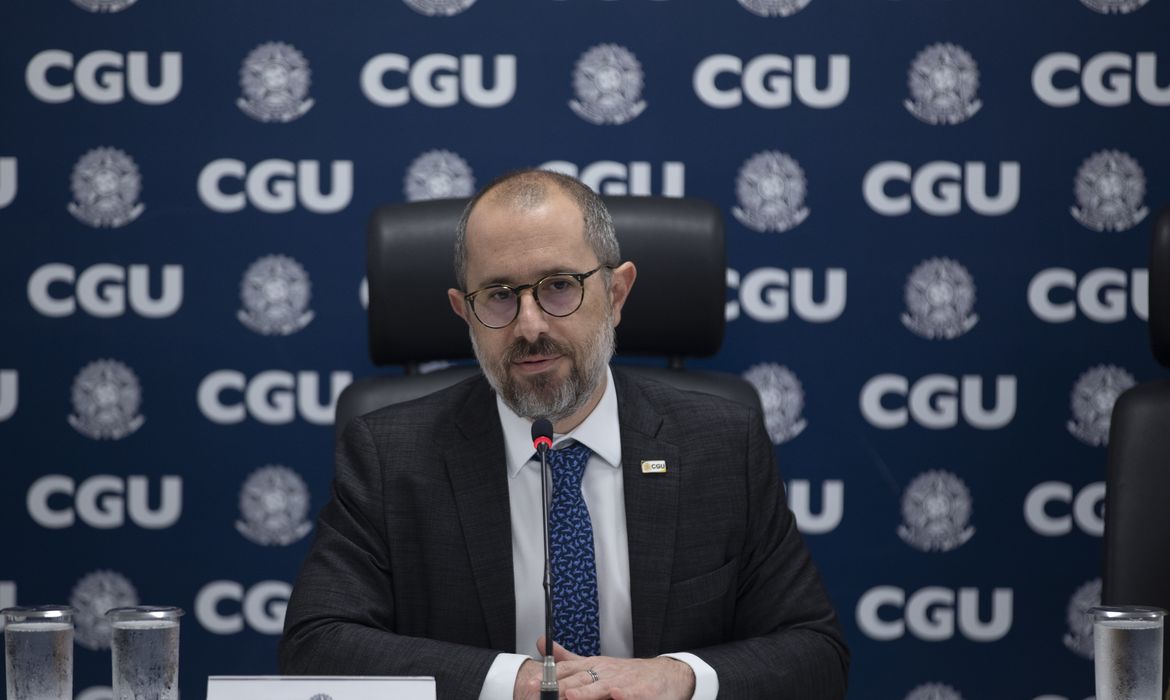 O ministro da Controladoria-Geral da União (CGU), Vinícius de Carvalho, apresenta resultado da revisão das regras de sigilo de documentos públicos