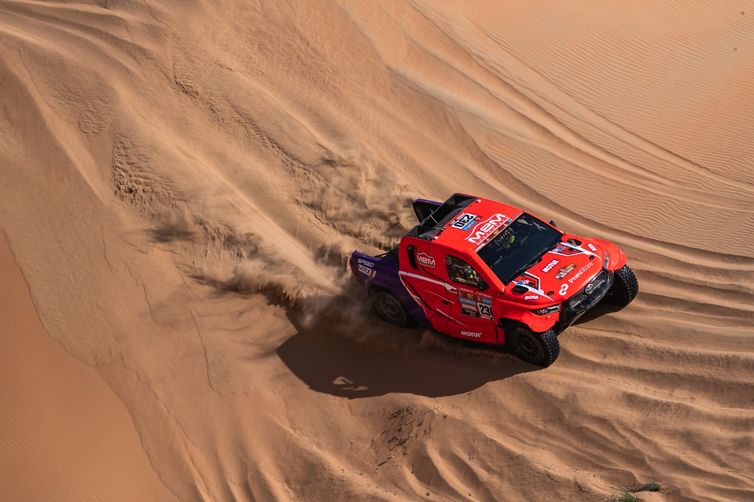 Lucas Moraes - carro - rali Dakar 2023 - terceiro lugar