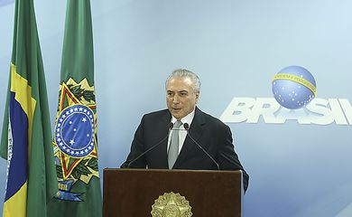 Brasília - O presidente da República, Michel Temer, faz pronunciamento oficial no Palácio do Planalto (Valter Campanato/Agência Brasil)