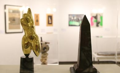 São Paulo recebe exposição inédita do artista norte-americano Man Ray