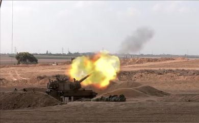 Israel army tells Gazans to move out as ground offensive looms
