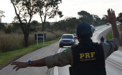 Fiscalização nas estradas (Arquivo/Marcello Casal Jr/Agência Brasil)