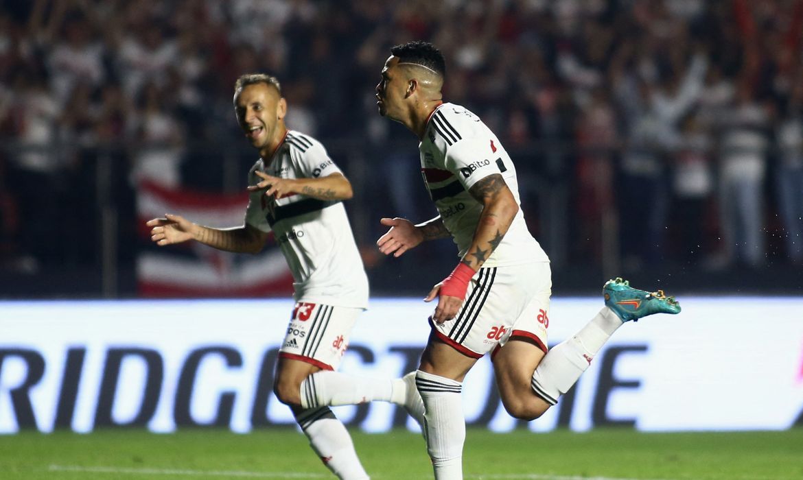 Copa Sudamericana, Sao Paulo, Universidad Catolica