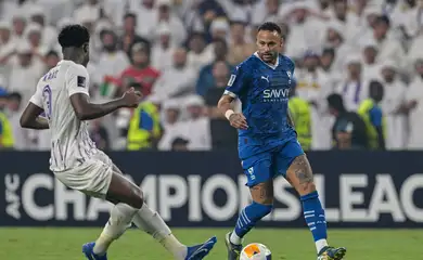 Soccer Football - Asian Champions League - Group B - Al Ain v Al Hilal - Hazza bin Zayed Stadium, Al Ain, United Arab Emirates - October 21, 2024
Al Hilal's Neymar in action Reuters/Walid Zain/Proibida reprodução