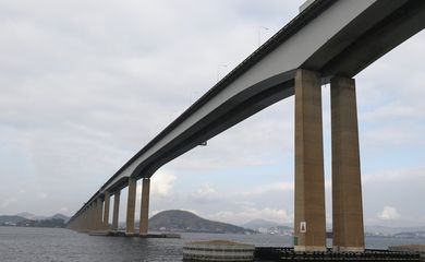  Ponte Rio-Niterói 