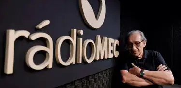 Séries Originais com Ruy Castro na Rádio MEC 