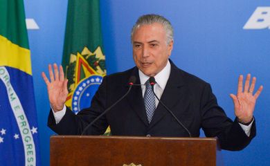 Brasília - O presidente interino Michel Temer se reúne com empresários de vários setores produtivos, no Palácio do Planalto (José Cruz/Agência Brasil)