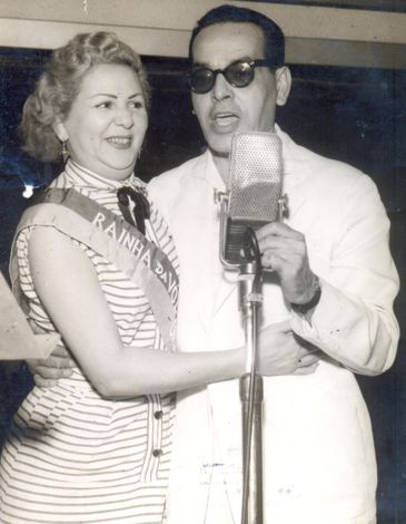 Dalva de Oliveira e Paulo Gracindo na Rádio Nacional