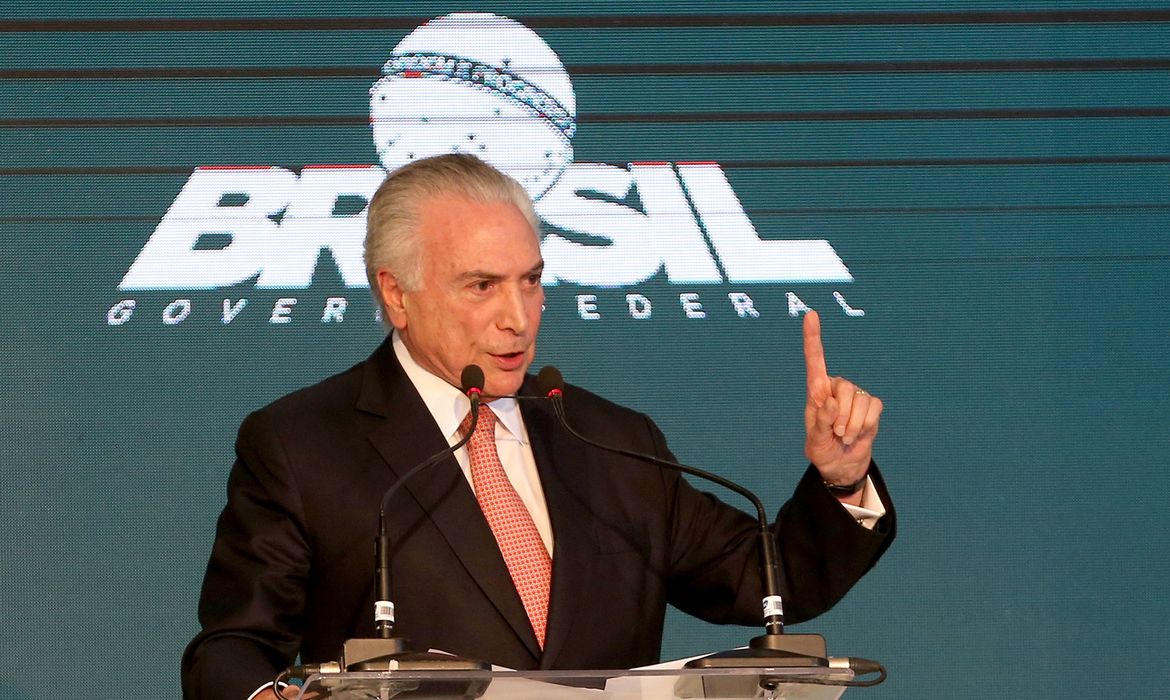 Brasília - O presidente Michel Temer discursa na cerimônia de entrega da Ordem do Mérito Cultural 2017 (Wilson Dias/Agência Brasil)