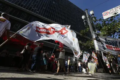 São Paulo (SP) 02/05/2024 - Manifestação contra a privatização da SABESP, na Câmara de Vereadores de São Paulo.

Foto: Paulo Pinto/Agência Brasil