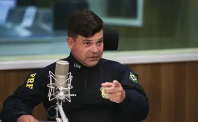 O Diretor-Geral da Polícia Rodoviária Federal,Silvinei Vasques,
 é entrevistada no programa A Voz do Brasil.