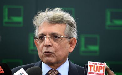 Brasília - O líder do DEM na Câmara dos Deputados, Pauderney Avelino, fala sobre nomeação do ex-presidente Lula para a Casa Civil, no lugar de Jaques Wagner (Antonio Cruz/Agência Brasil)